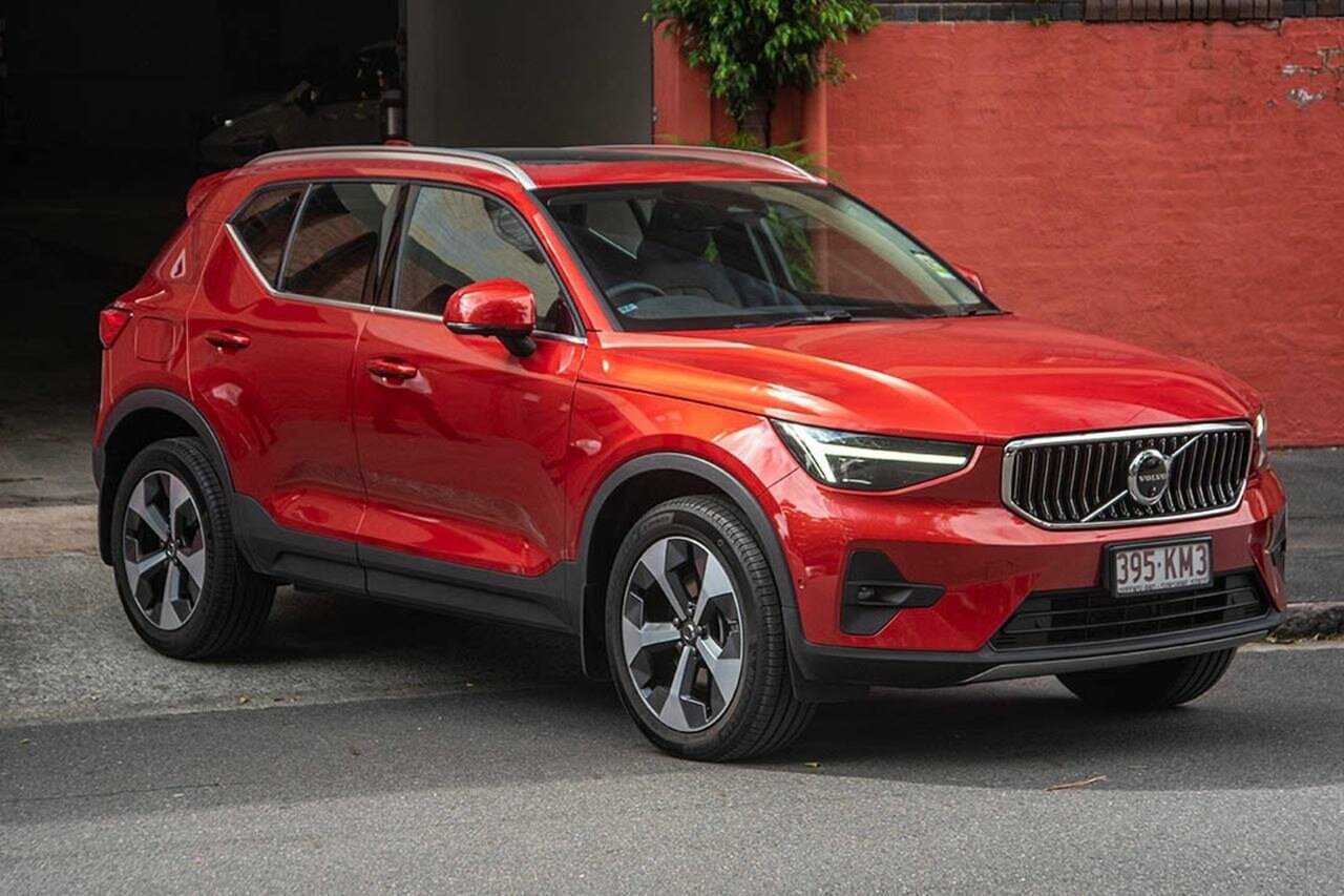 Volvo  XC40 Ultimate, B4 AWD Mild hybrid, Petrol, Bright