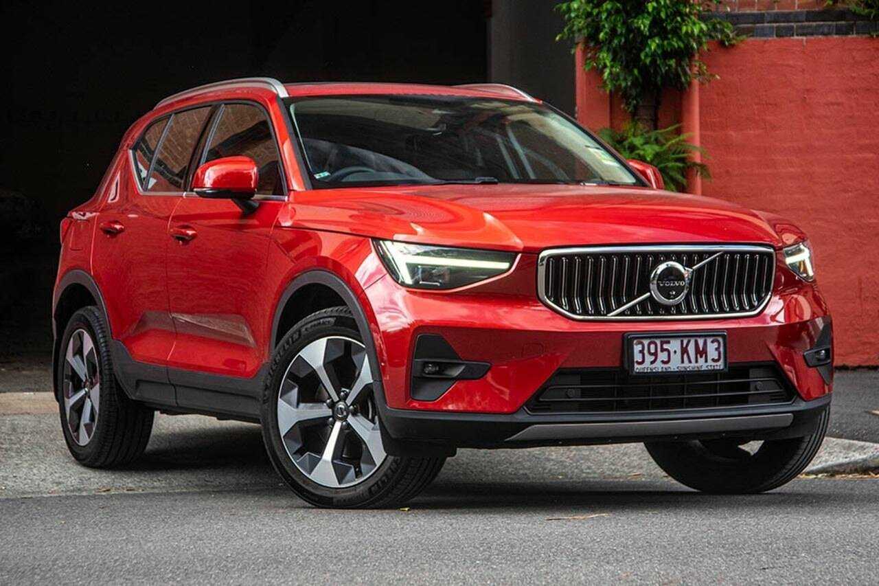 Volvo  XC40 Ultimate, B4 AWD Mild hybrid, Petrol, Bright