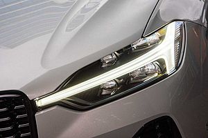 Volvo  XC60 Recharge Plus, T8 AWD Plug-In Hybrid, Electric/Petrol, Dark