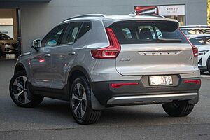 Volvo  XC40 Ultimate, B4 Mild Hybrid, Petrol, Bright